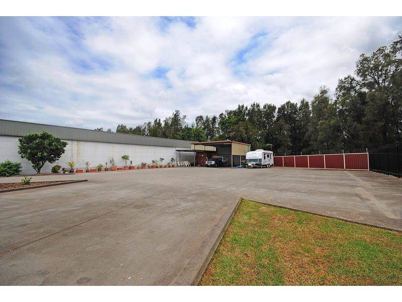155 Industrial Road, Oak Flats NSW 2529