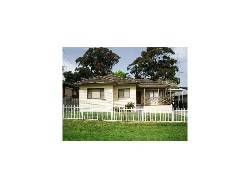 9 Cullen Street, Oak Flats NSW 2529