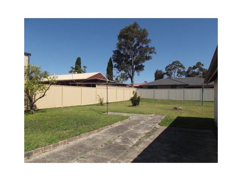 49 Wentworth Street, Oak Flats NSW 2529