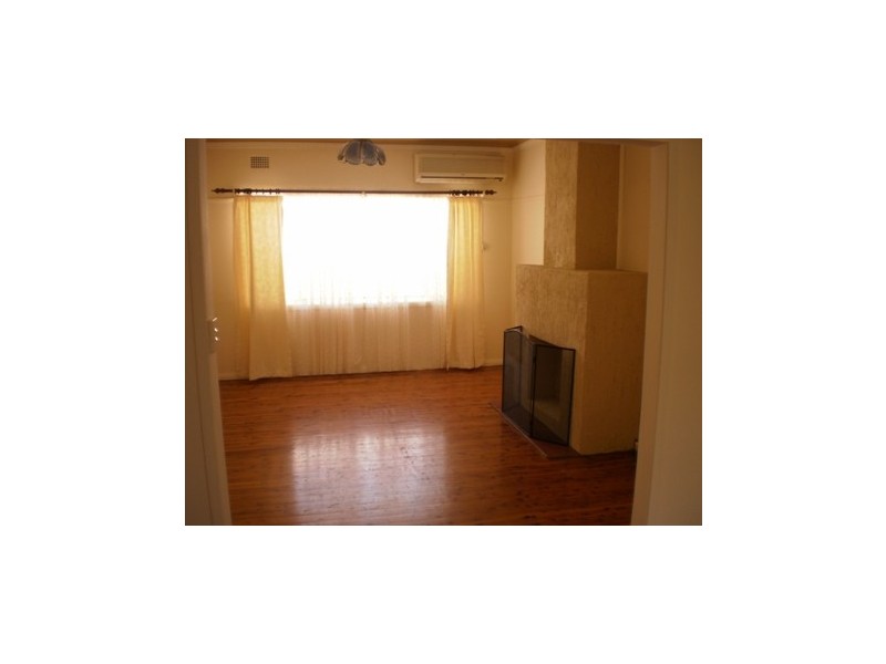 7 Robertson Street, Shellharbour NSW 2529