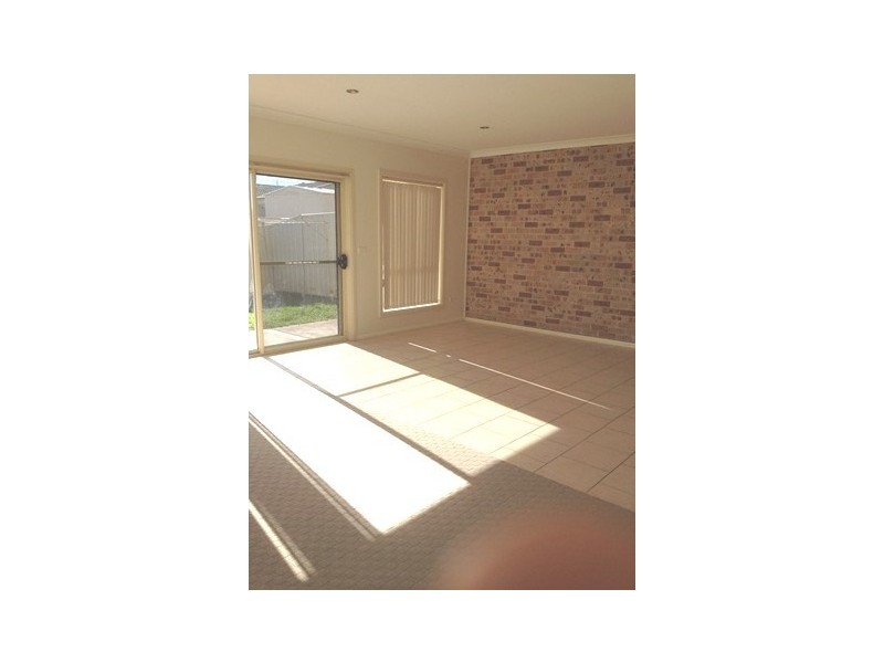 6B Seymour Drive, Flinders NSW 2529