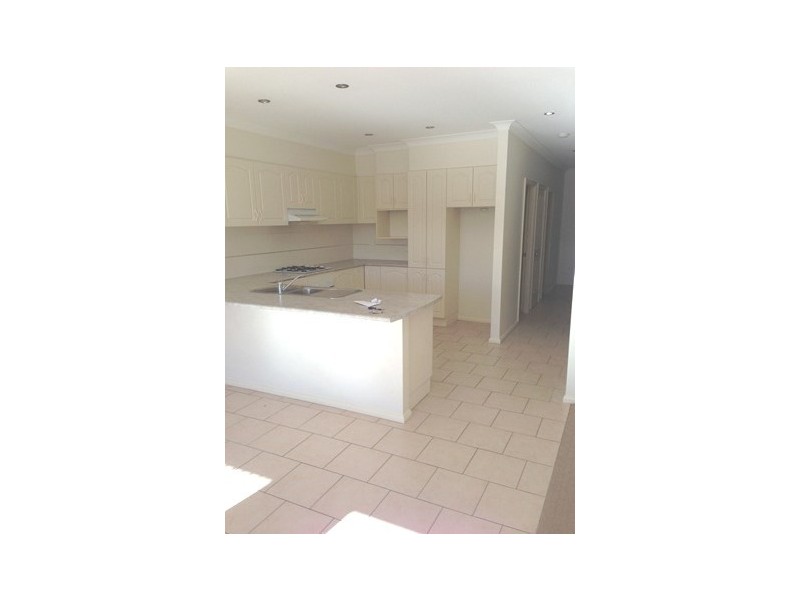 6B Seymour Drive, Flinders NSW 2529