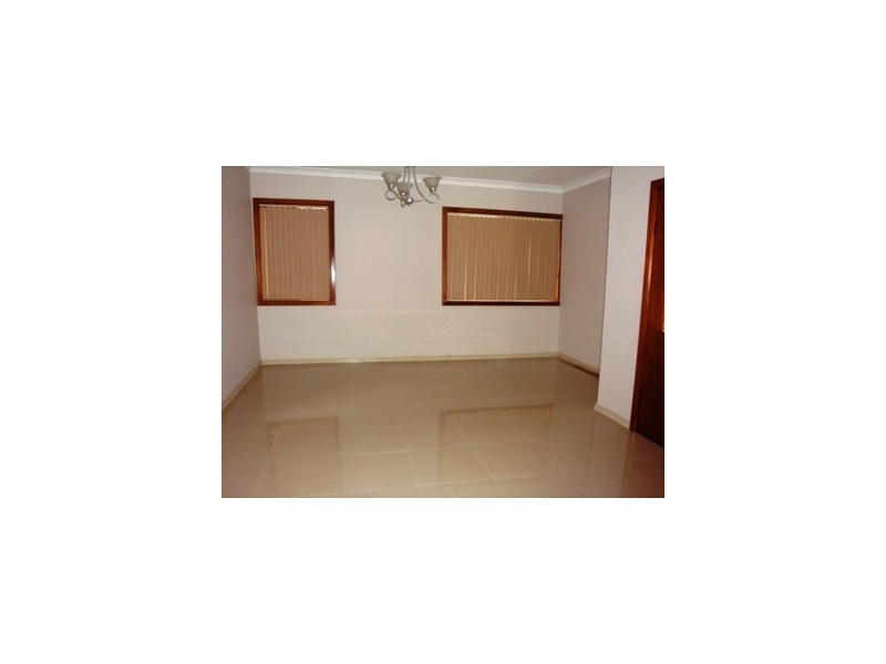 9 Barnes Street, Berkeley NSW 2506