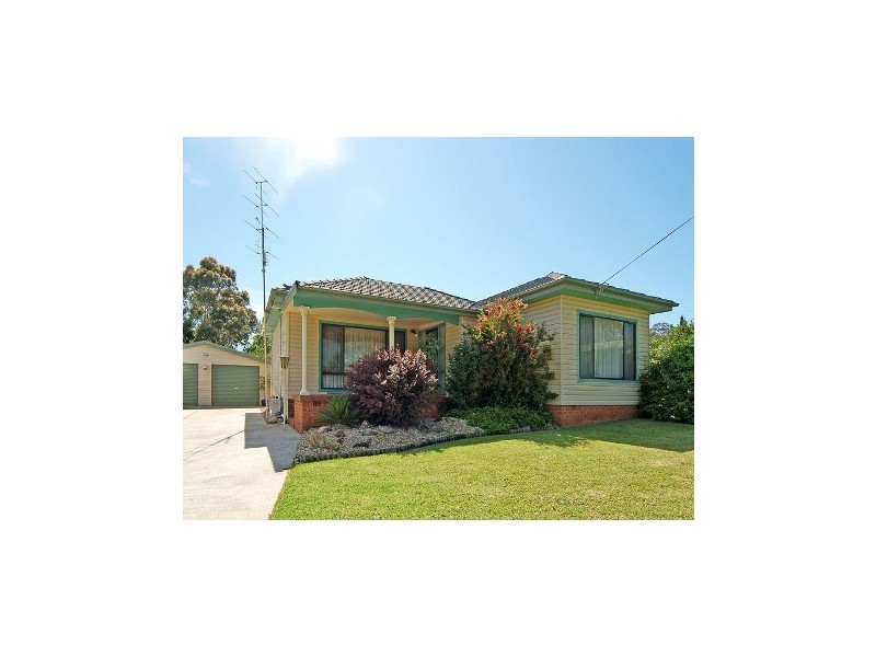 1a Hopetoun Street, Oak Flats NSW 2529