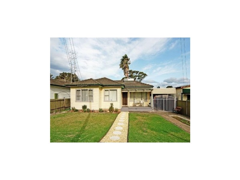29 Kingston Street, Oak Flats NSW 2529