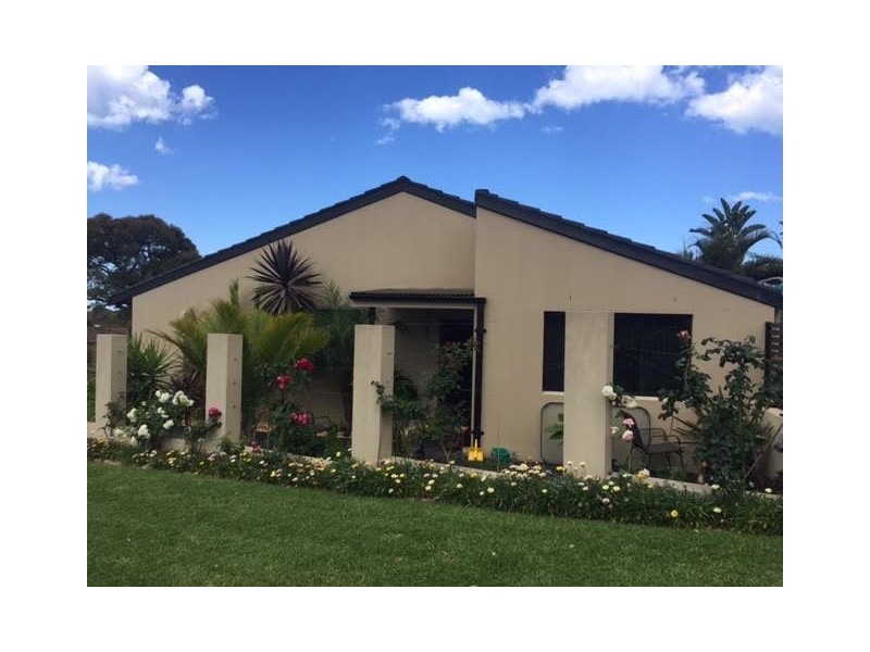 13A Woodlands Drive, Barrack Heights NSW 2528