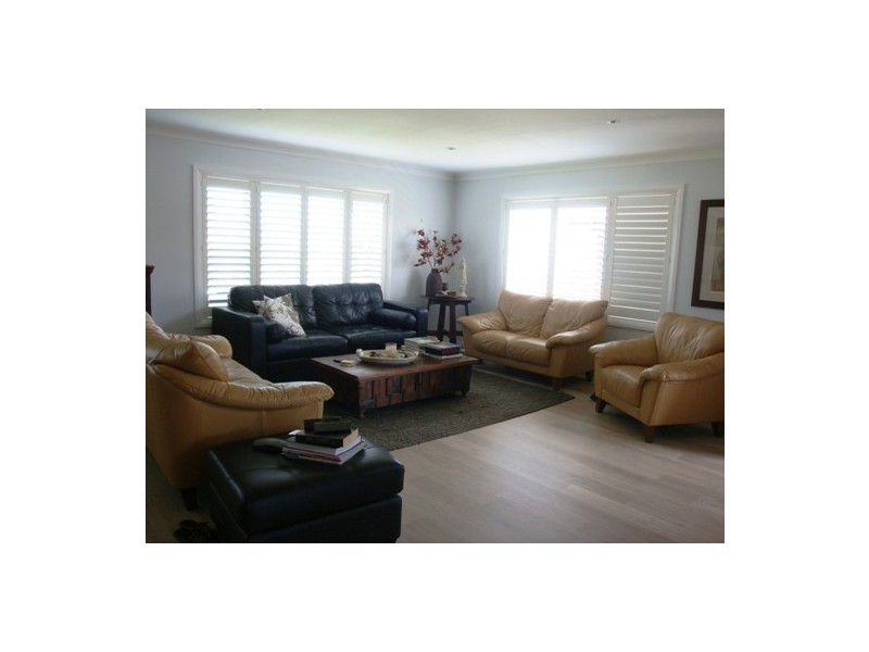 25 Cox Parade, Mount Warrigal NSW 2528