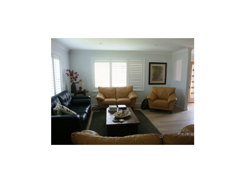 25 Cox Parade, Mount Warrigal NSW 2528