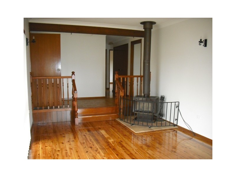 93 The Esplanade, Oak Flats NSW 2529