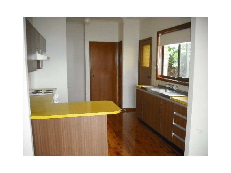 93 The Esplanade, Oak Flats NSW 2529