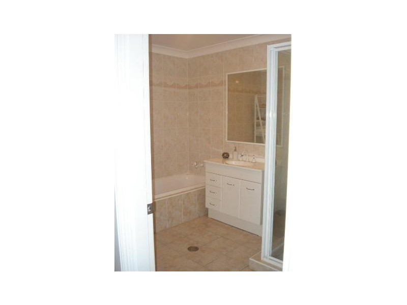 1/1 Narran Way, Flinders NSW 2529