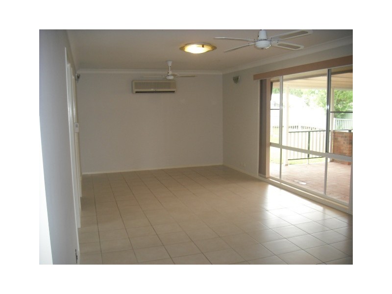 12 Dawson Place, Albion Park NSW 2527