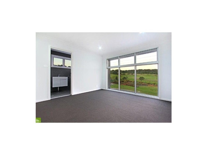 9 St Andrews Parkway, Shell Cove NSW 2529