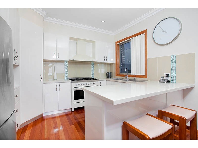 47 Little Lake Crescent, Warilla NSW 2528