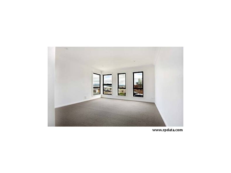 2 Troon Avenue, Shell Cove NSW 2529