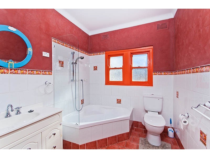 127 Princes Highway, Albion Park Rail NSW 2527
