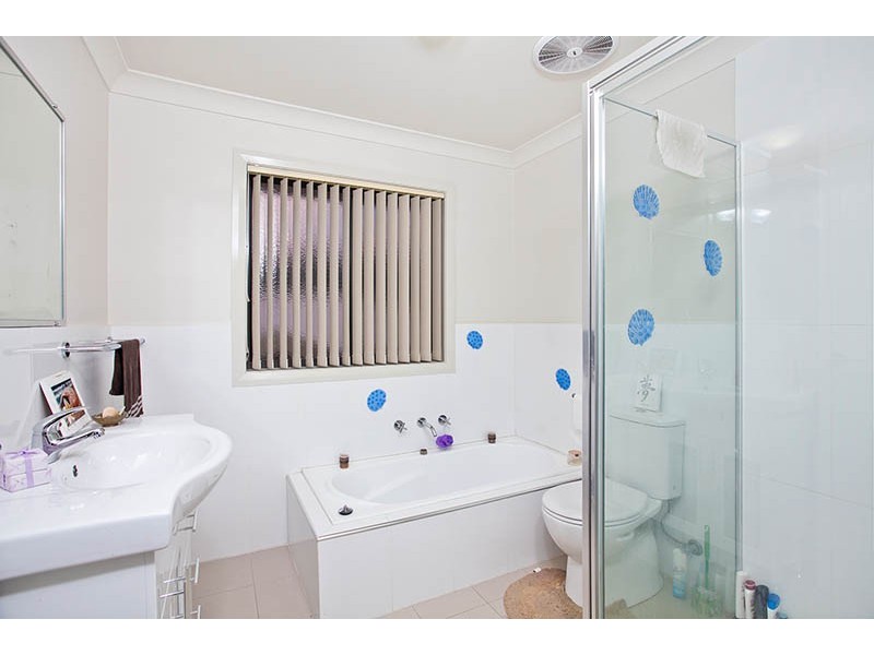 1/84 Esperance Drive, Albion Park NSW 2527