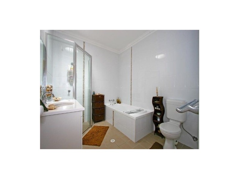 17 Hopetoun Street, Oak Flats NSW 2529