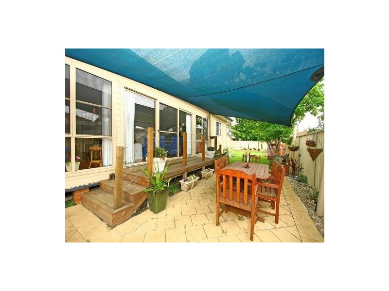 17 Hopetoun Street, Oak Flats NSW 2529