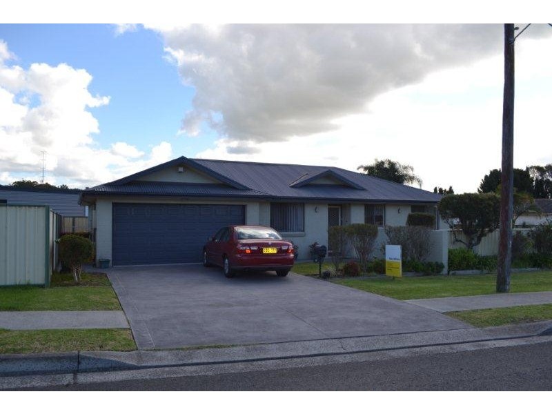 53 Moore Street, Oak Flats NSW 2529