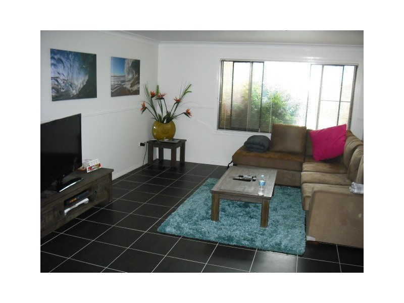 33 Daphne Street, Barrack Heights NSW 2528