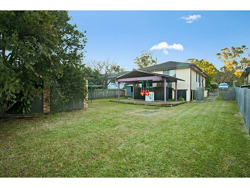 9 Hogarth Avenue, Mount Warrigal NSW 2528