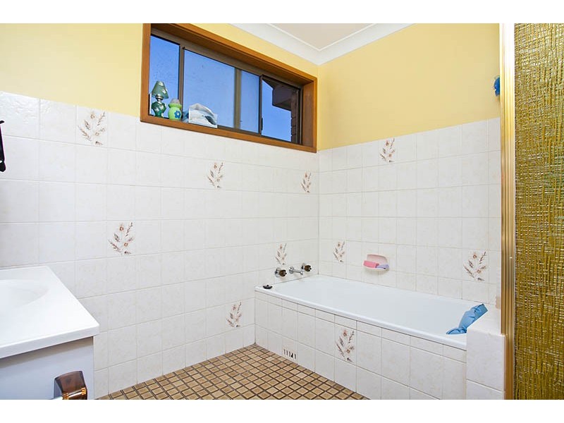 37 Horsley Road, Oak Flats NSW 2529