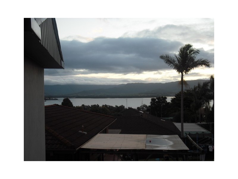 2a Mackenzie Avenue,, Mount Warrigal NSW 2528