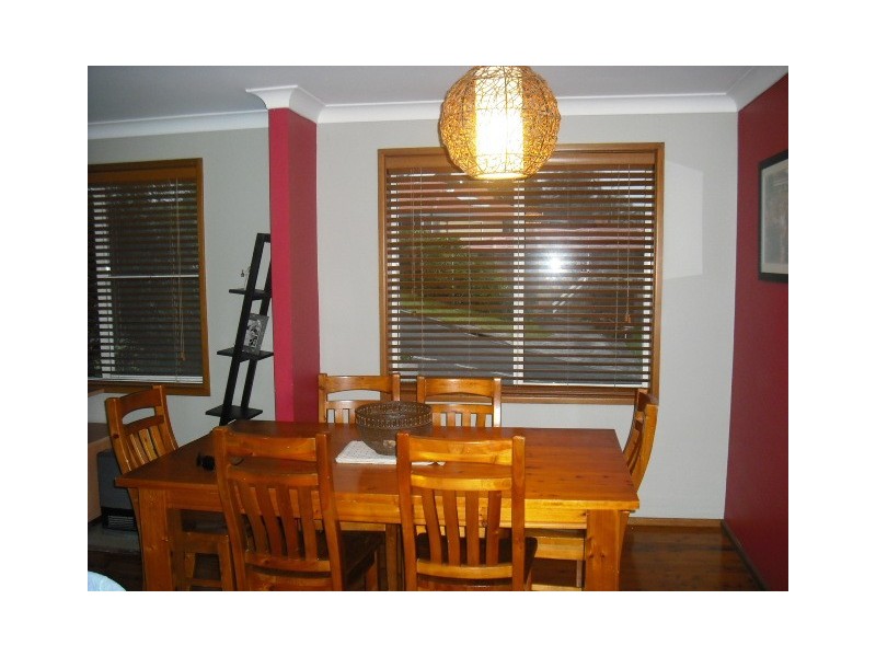 2a Mackenzie Avenue,, Mount Warrigal NSW 2528