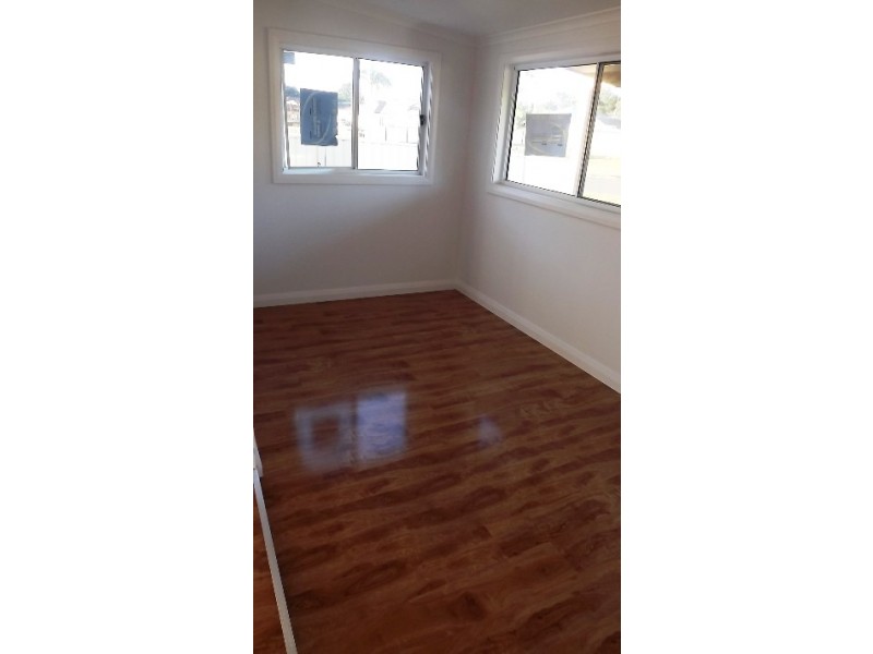 5a Theodore Street, Oak Flats NSW 2529