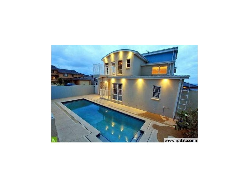 17 James Cook Parkway, Shell Cove NSW 2529