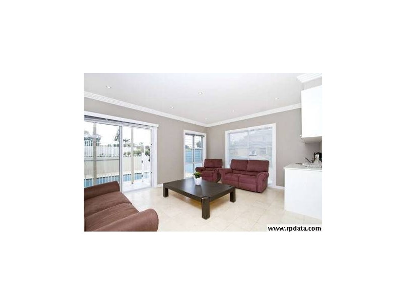 17 James Cook Parkway, Shell Cove NSW 2529