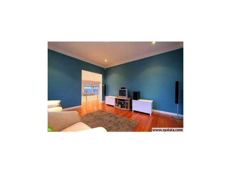 17 James Cook Parkway, Shell Cove NSW 2529