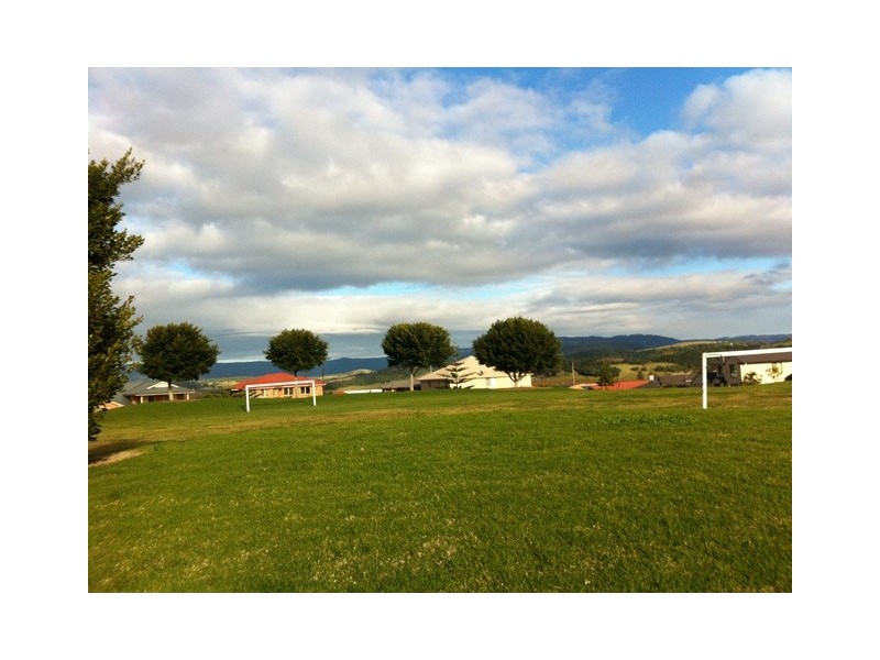 17 James Cook Parkway, Shell Cove NSW 2529