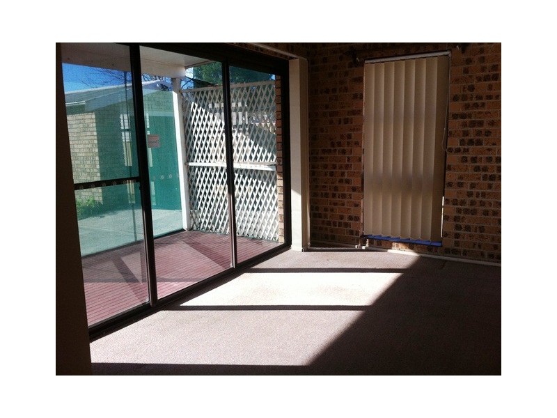 62 Fisher Street, Oak Flats NSW 2529