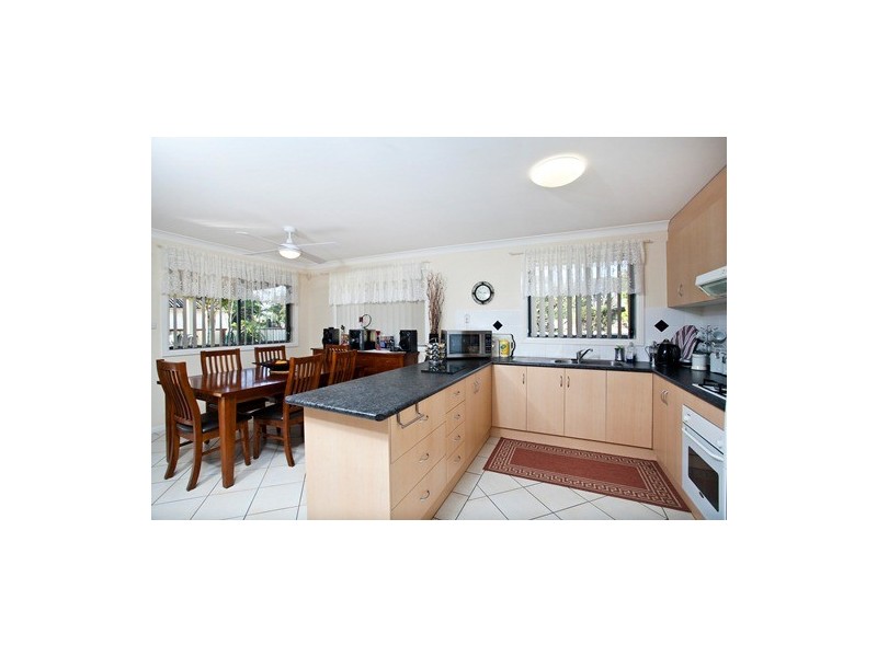 53 Moore Street, Oak Flats NSW 2529