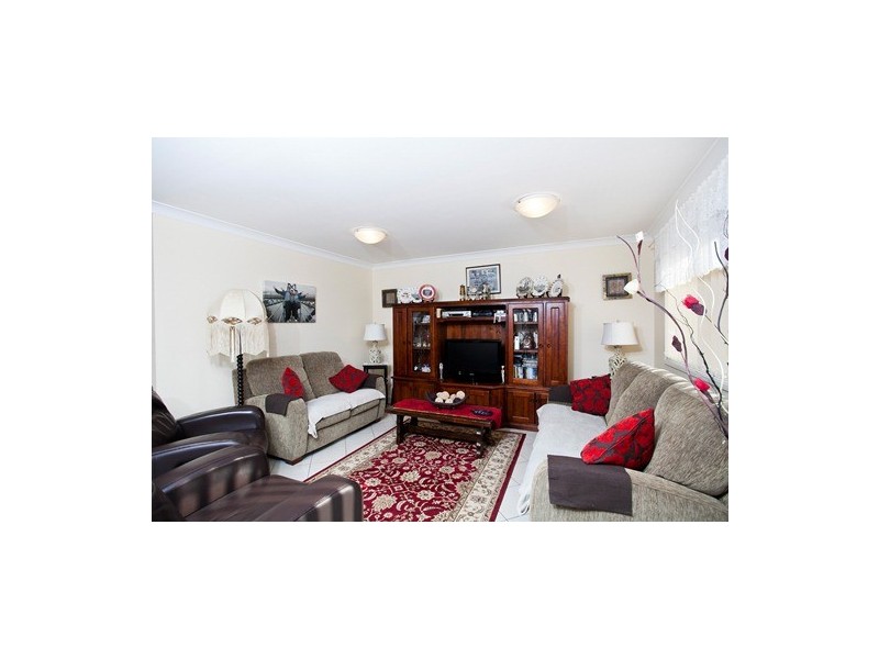 53 Moore Street, Oak Flats NSW 2529