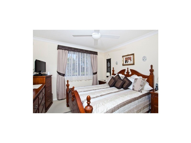 53 Moore Street, Oak Flats NSW 2529