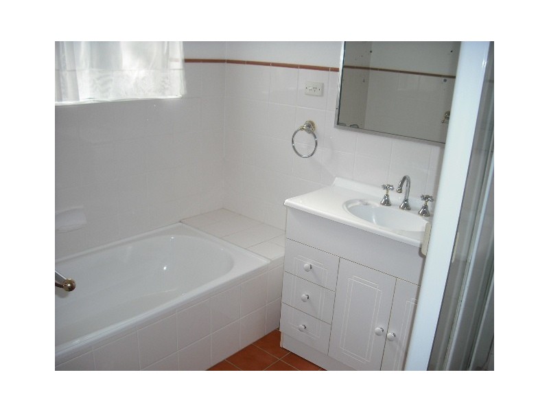 4/5 Underwood Street, Corrimal NSW 2518