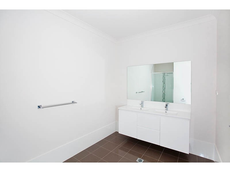 10 Beach Road, Shellharbour NSW 2529