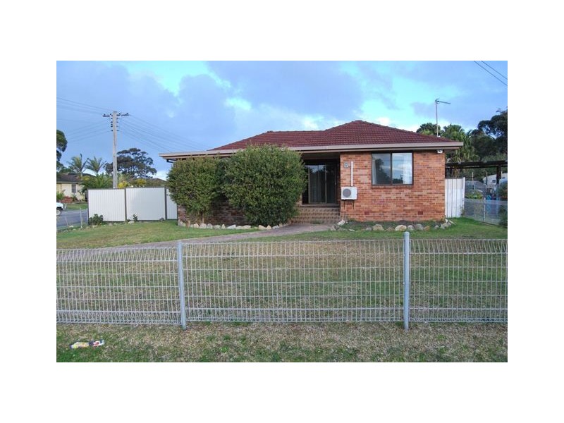 42 Queen Street, Warilla NSW 2528