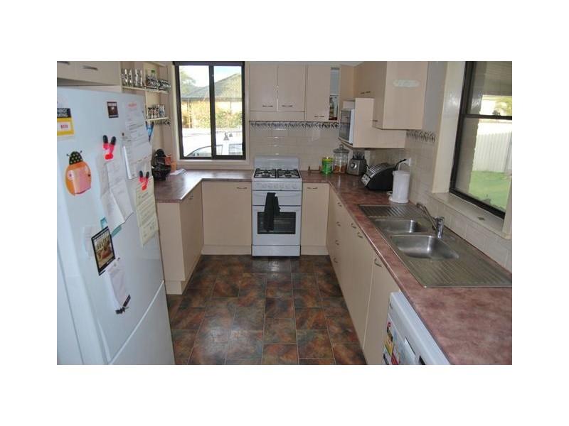 42 Queen Street, Warilla NSW 2528
