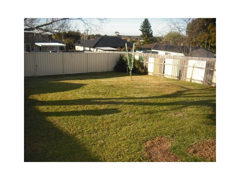 23 Beaton Street, Lake Illawarra NSW 2528