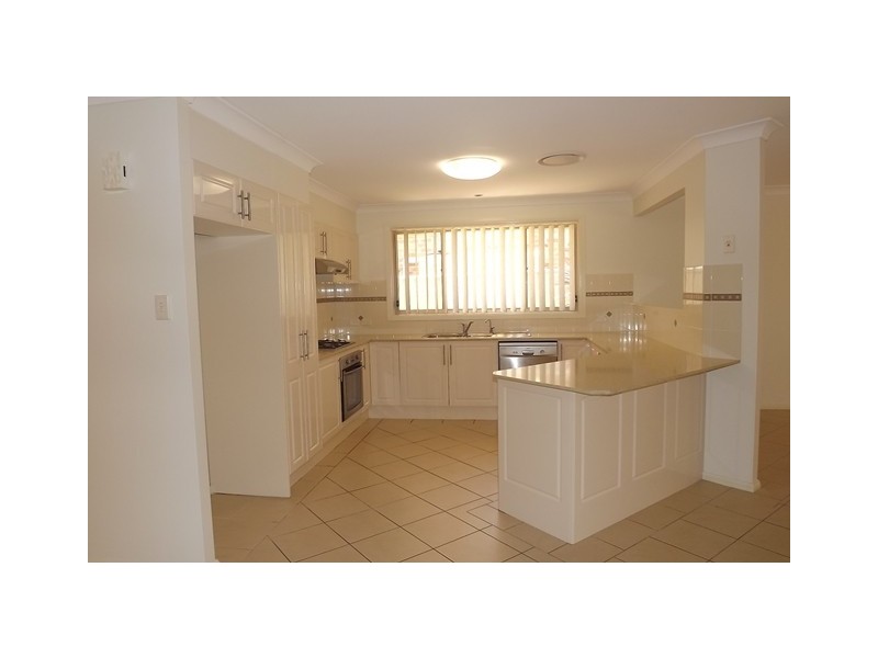 6 Dunk Ave, Shell Cove NSW 2529