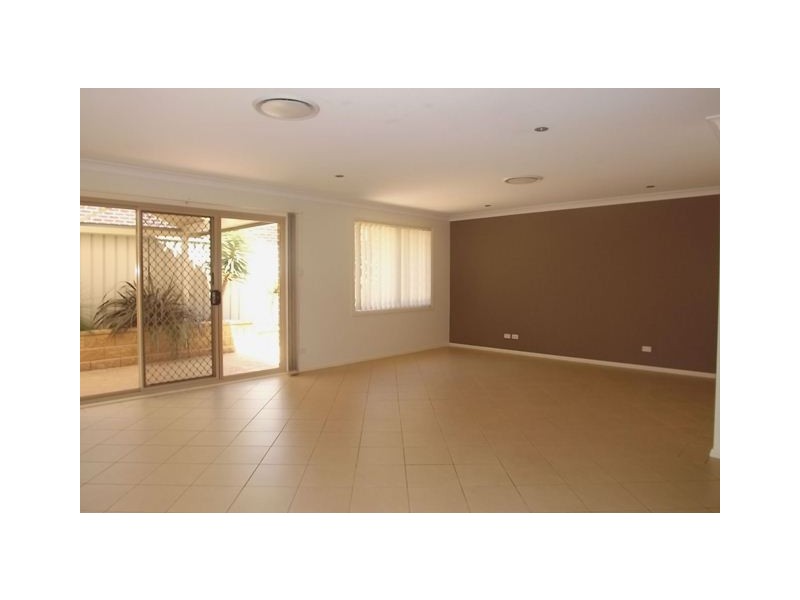 6 Dunk Ave, Shell Cove NSW 2529