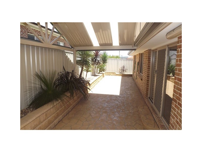 6 Dunk Ave, Shell Cove NSW 2529