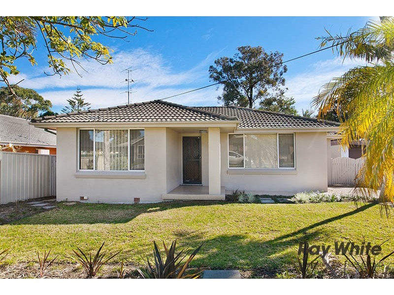 46 Barton Street, Oak Flats NSW 2529