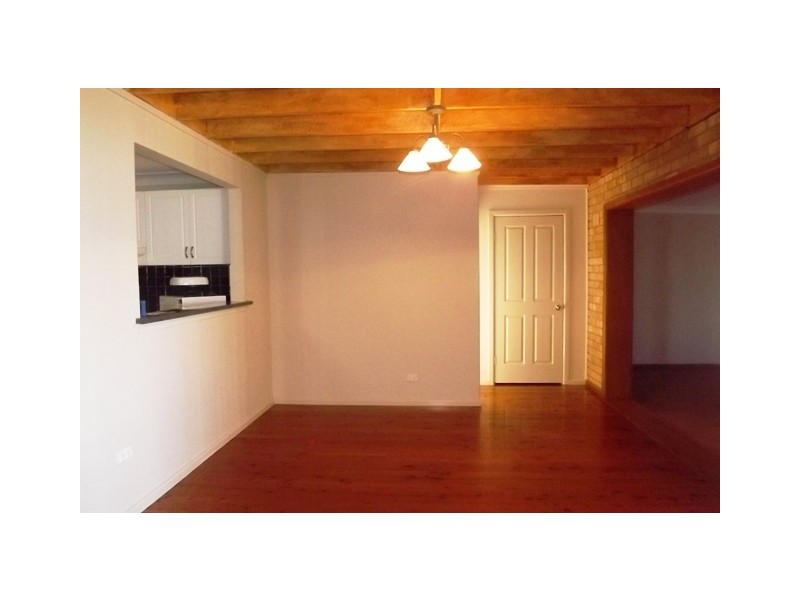 49 The Esplanade, Oak Flats NSW 2529