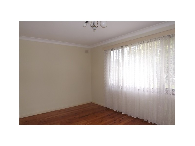 15 Malin Road, Oak Flats NSW 2529