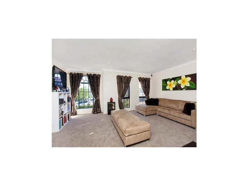 14 Banks Drive, Shell Cove NSW 2529